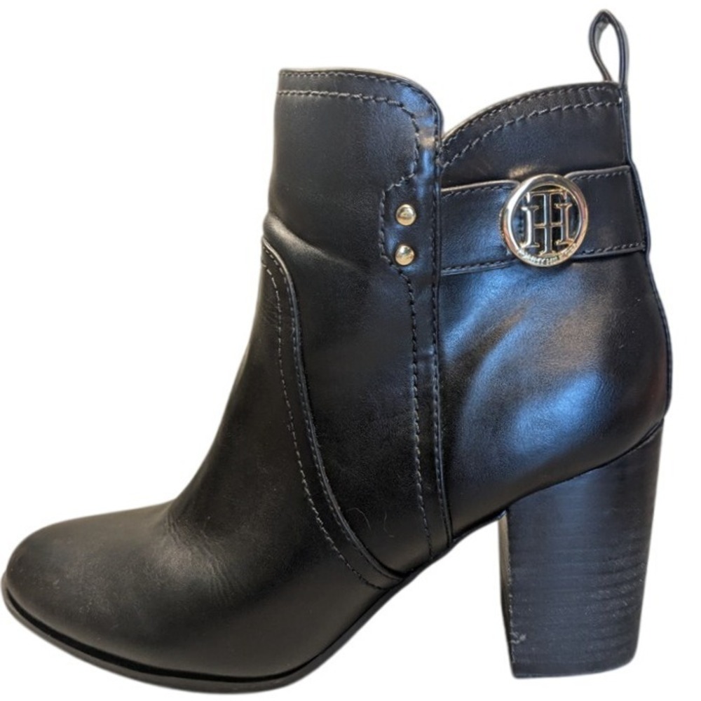 Tommy Hilfiger Daciee Chic Almond Toe Block Heel Ankle Boot Preppy Women's 9.5‎